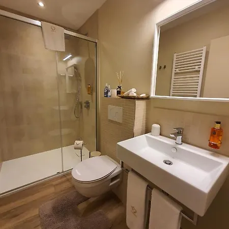 Pensión Jt Homes Brujas