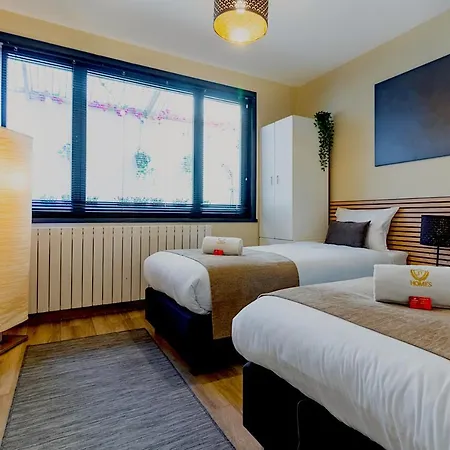 Jt Homes Pensión Brujas